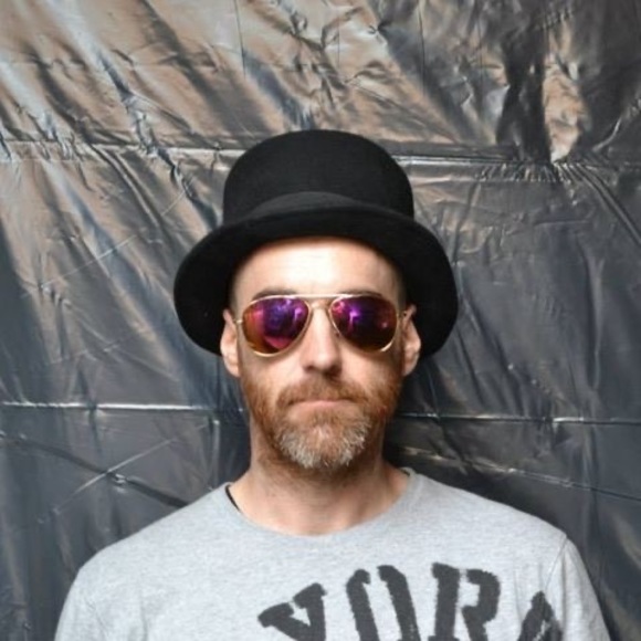 Meet your Posher, Jeff - Picture 1 of 1